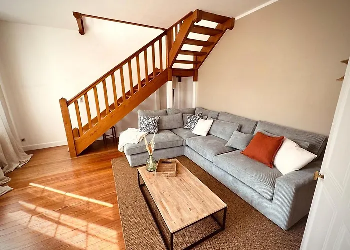 Beautiful Champagne House Hauteville (Marne)